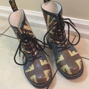 Dr. Martens AirWair UK flag boots